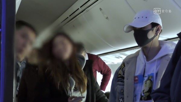 【影片】鹿晗惧高不敢搭飞机！黄子韬吴亦凡一夜帮他克服