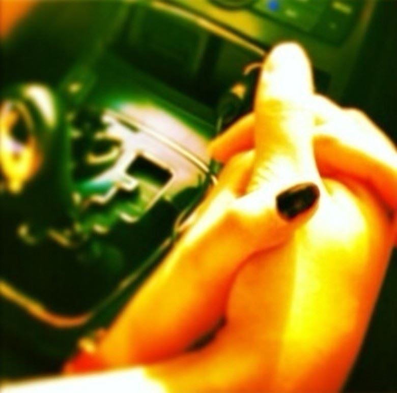 姐妹情碎裂!傅嘉莉发文寸吕慧仪制造新闻