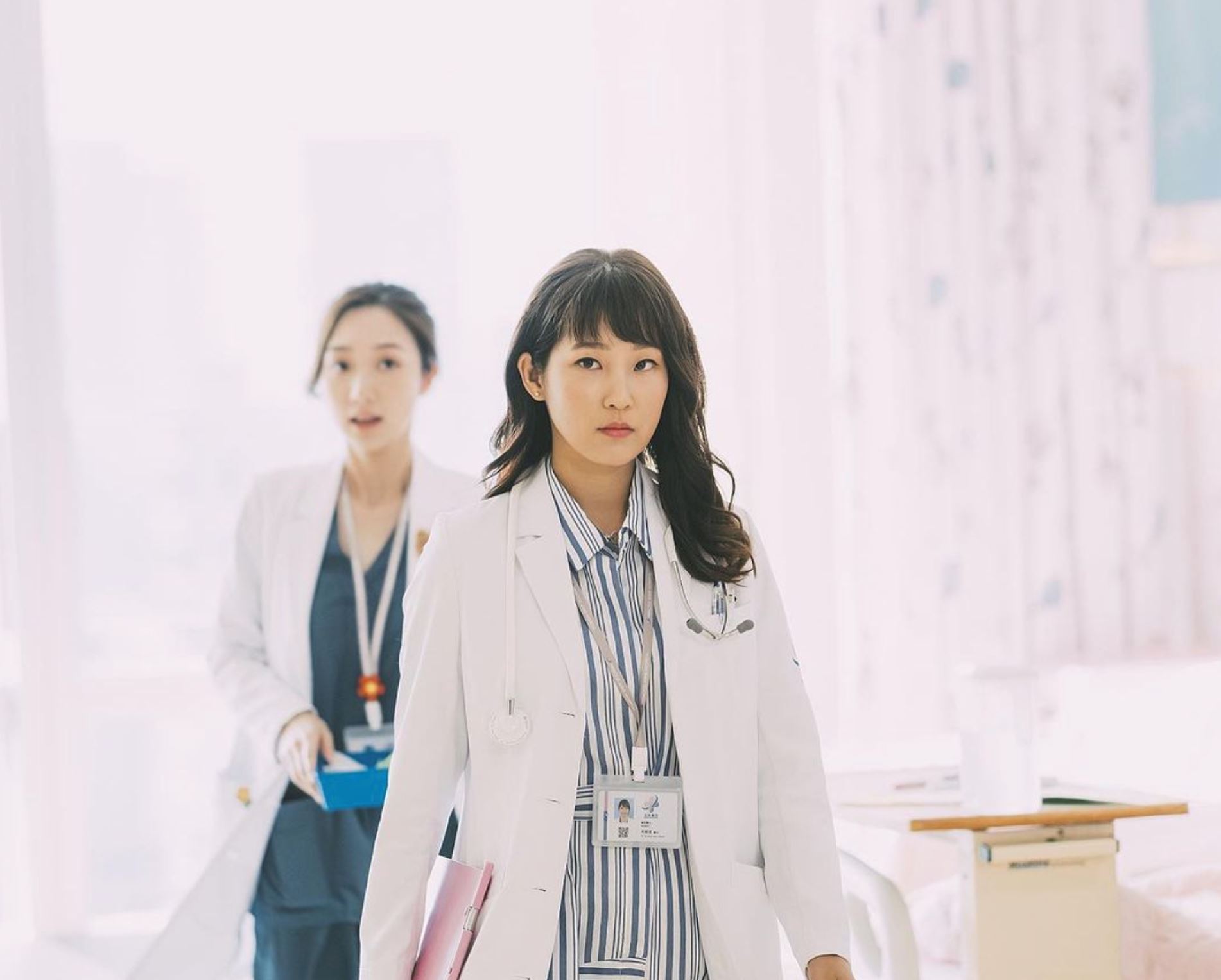 《星空下的仁医》黄碧莲演儿科医生没难度❗️其实是香港小姐出身❤️