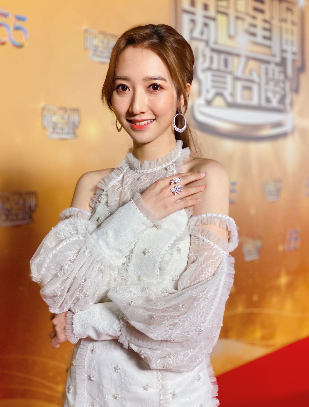 🌟tvb最新力捧小生花旦❗️陈滢、刘佩玥、张振朗等都在名单内⚠️乐易玲：颜值高和努力