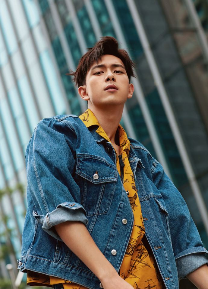 《亲爱的，热爱的》电竞男神遭起底！man爆腹肌照曝光