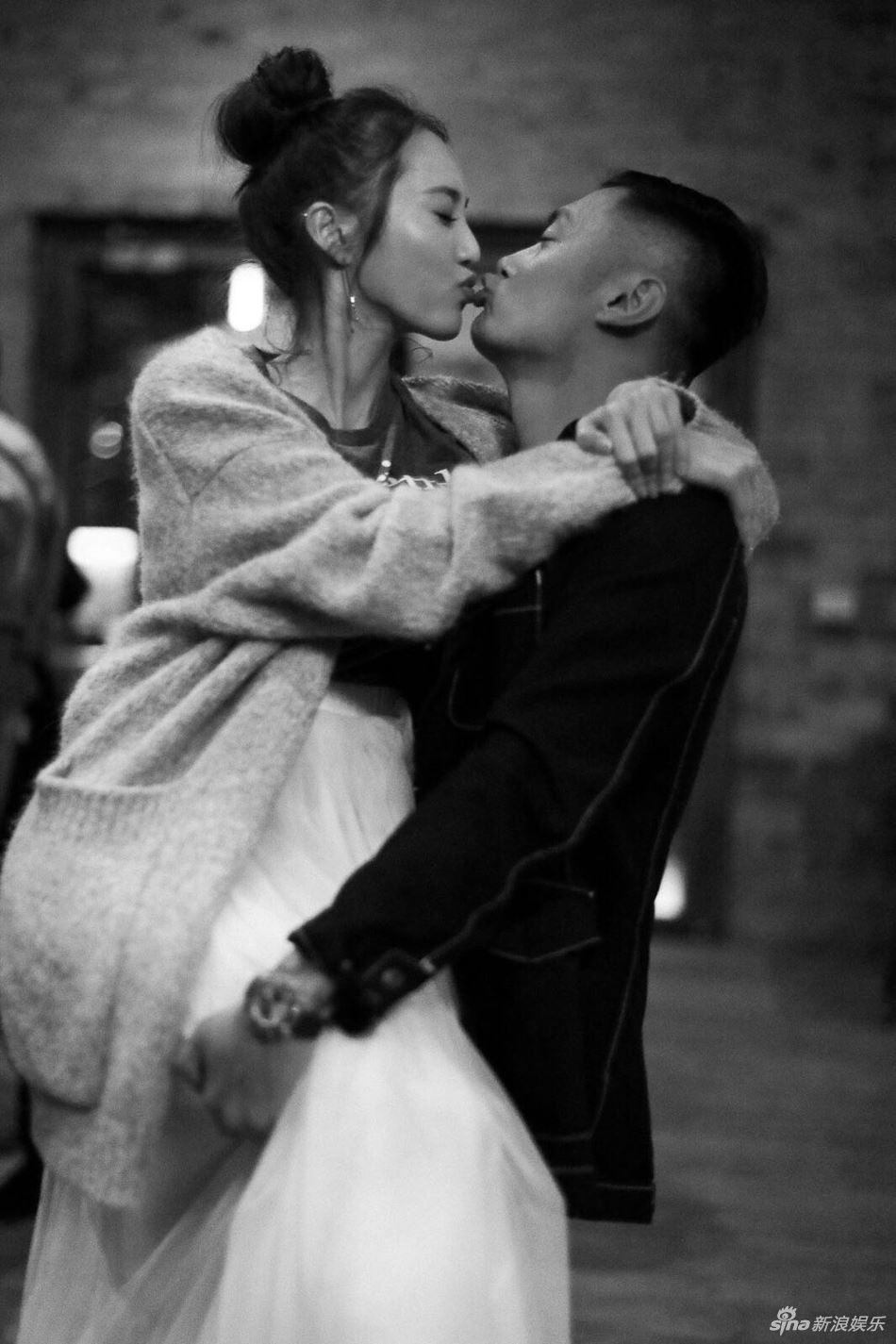 高清婚照新鲜出炉！余文乐王棠云澳洲完婚 彭于晏也在场