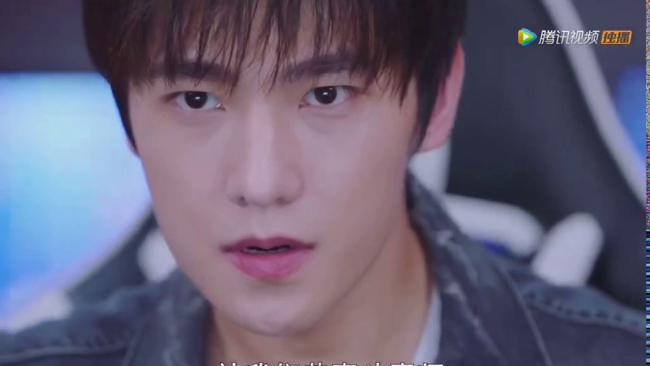 【影片】《全职高手》杨洋再使出神技「龙抬头」！观众疯了：大神回归