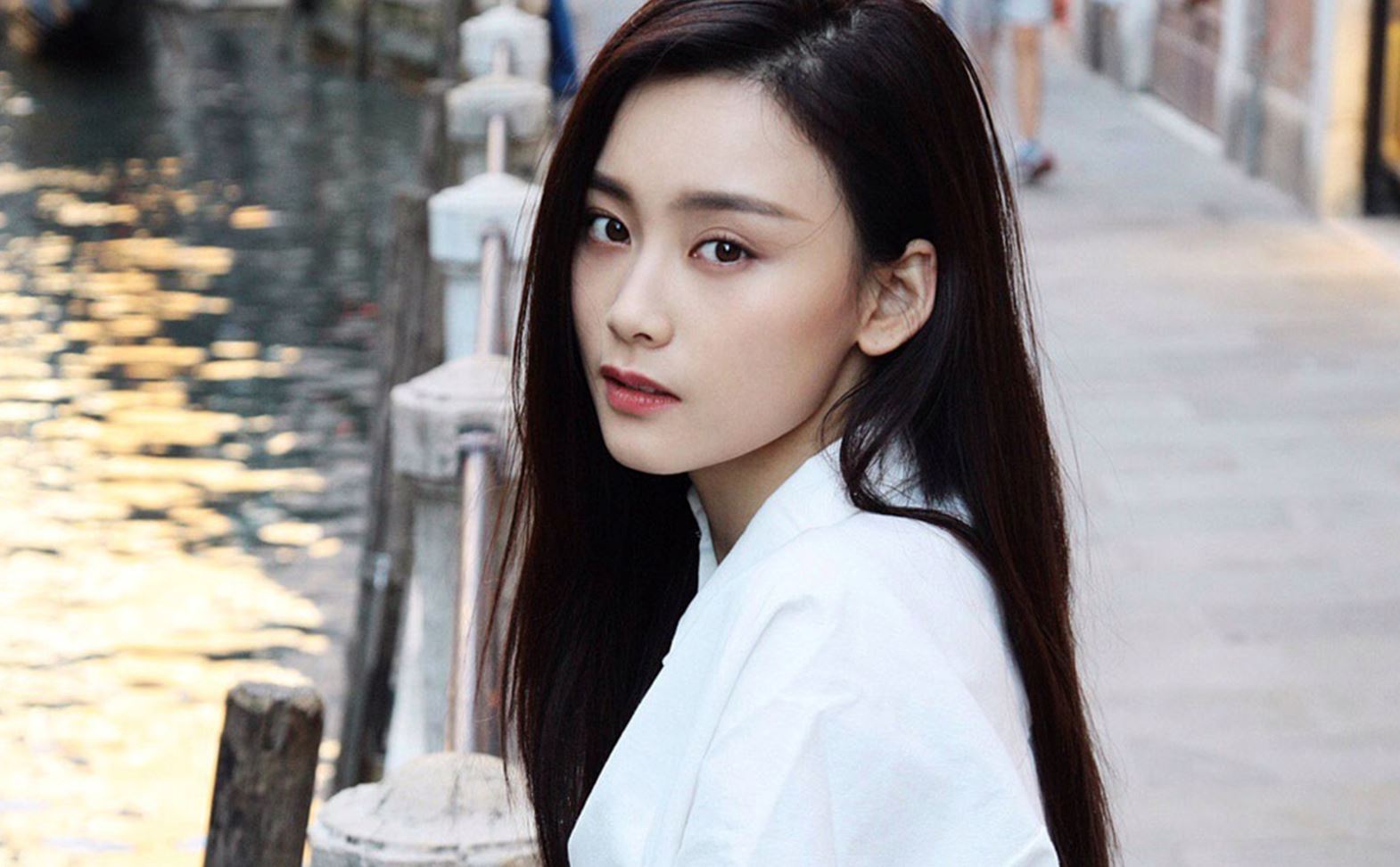 《亲爱的，热爱的》李现“前女友们”被扒出！每位都样靓身材正