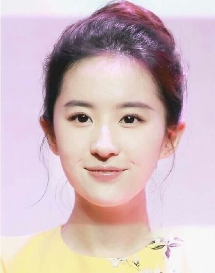 刘亦菲13年前后对比照被疯传！网友惊艳：真正的纯天然美女