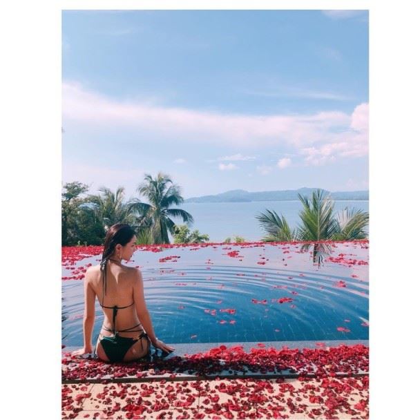 李毓芬33岁生日大派眼福！上载多张比基尼照超性感