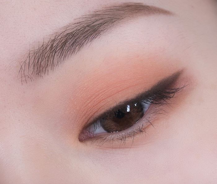 5分钟极速出门!3步完成李圣经闪烁眼妆