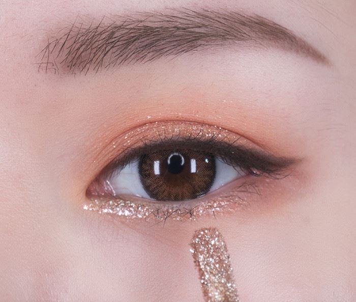 5分钟极速出门!3步完成李圣经闪烁眼妆