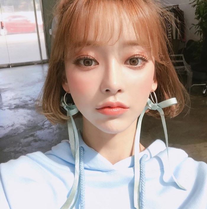 5分钟极速出门!3步完成李圣经闪烁眼妆