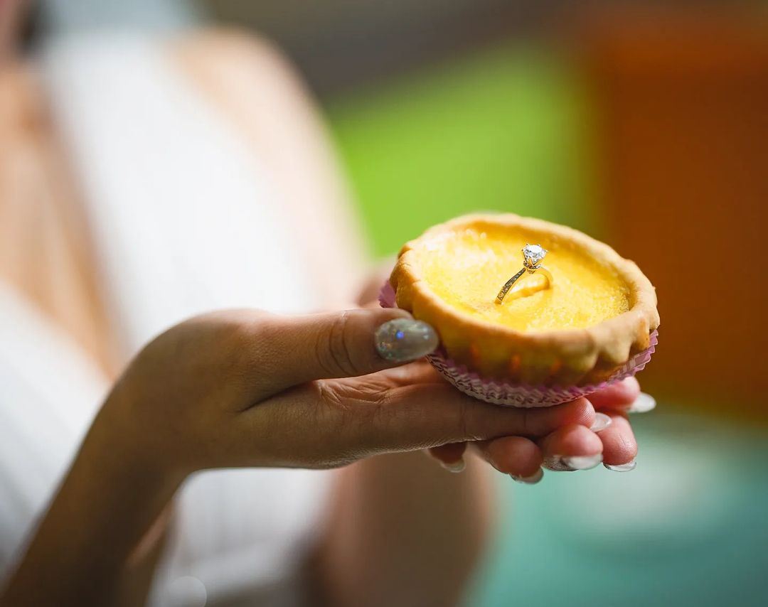 黄美棋返「行运茶餐厅」拍婚纱照💍曾在星爷电影《行运一条龙》里饰演小芬女🔥