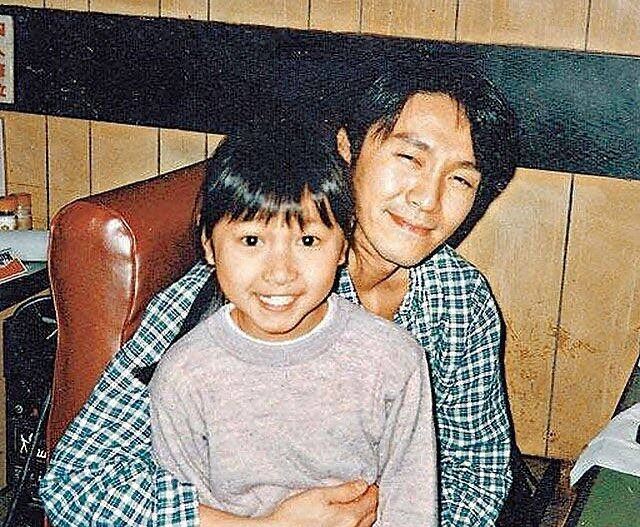 黄美棋返「行运茶餐厅」拍婚纱照💍曾在星爷电影《行运一条龙》里饰演小芬女🔥