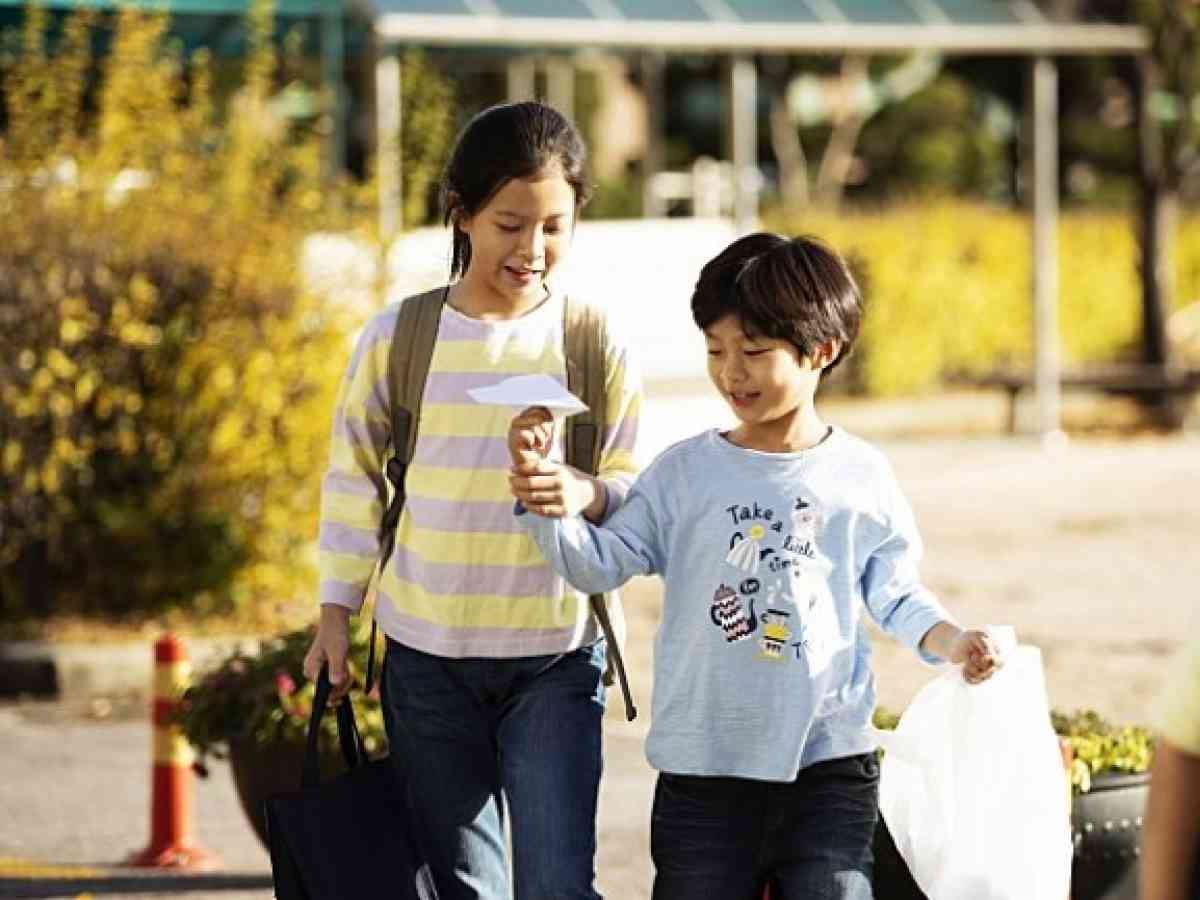 🎬韩国恐怖真人真事电影《小委托人》❗️女孩被后妈逼承认杀了弟弟😱