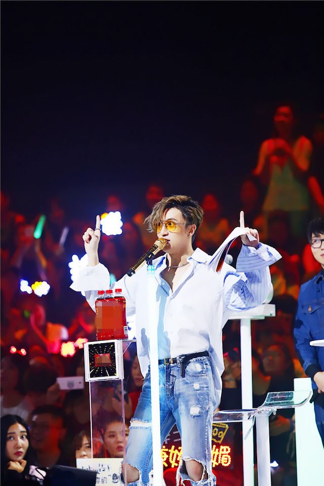 杨幂左右为难啊！薛之谦华晨宇因学员起“争执” 火药味十足