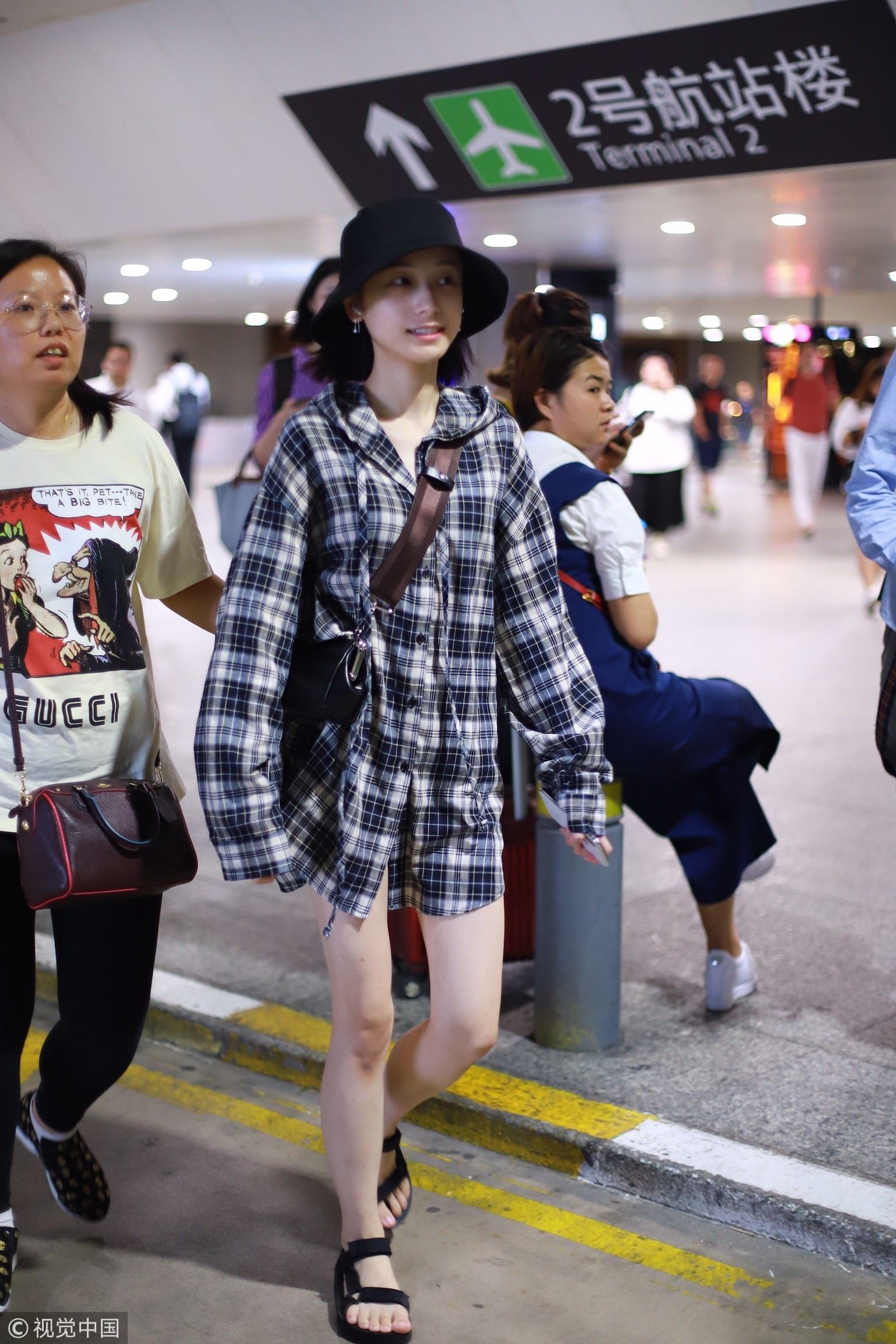 《延禧攻略》明玉热裤现身!0赘肉美腿激瘦如竹竿