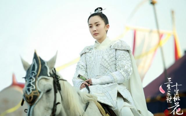 《花木兰》刘亦菲杀气十足！盘点9位「战士造型」女星