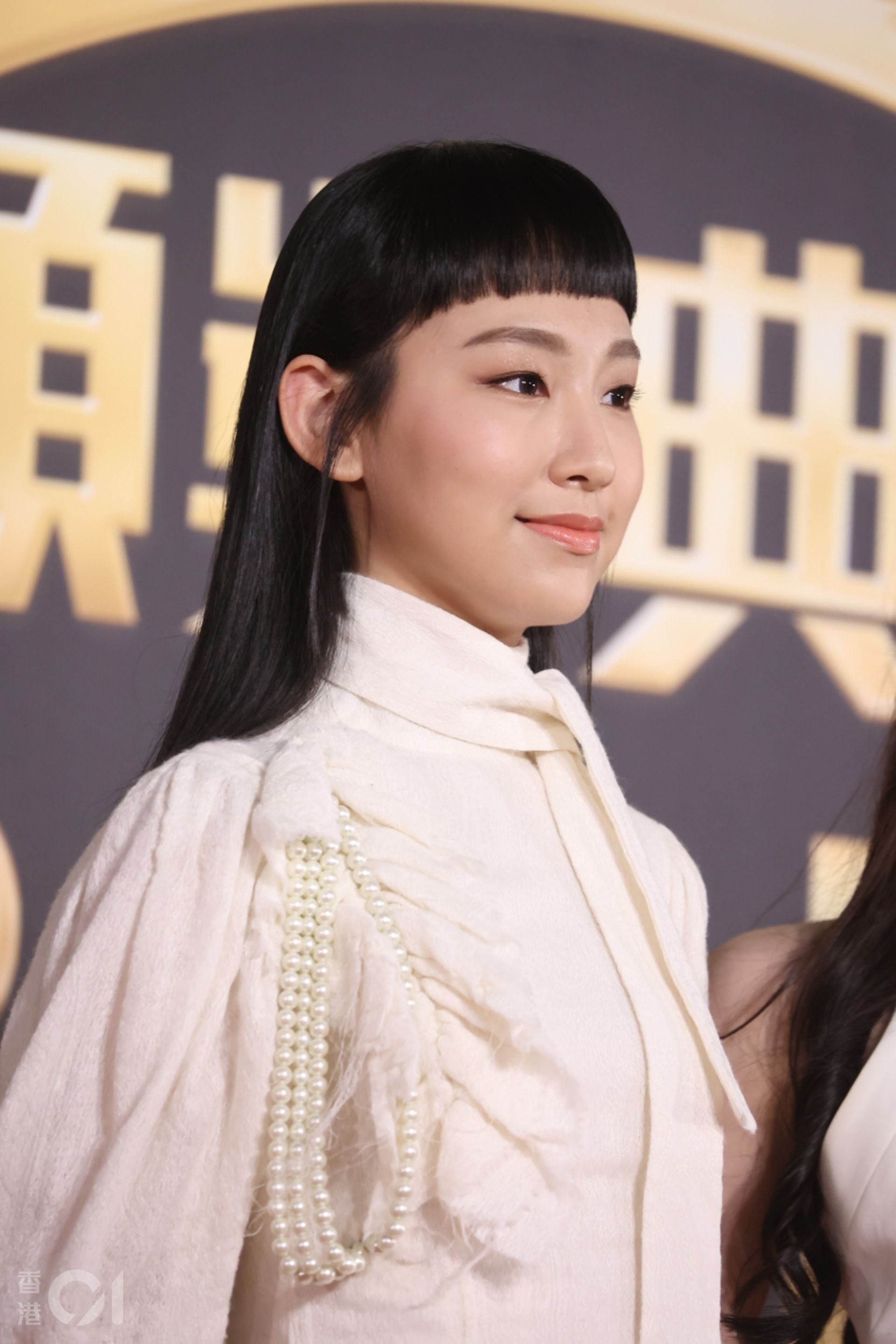 【多图】《万千星辉》女艺员红地毡look逐个看❗️陈自瑶低胸大露背