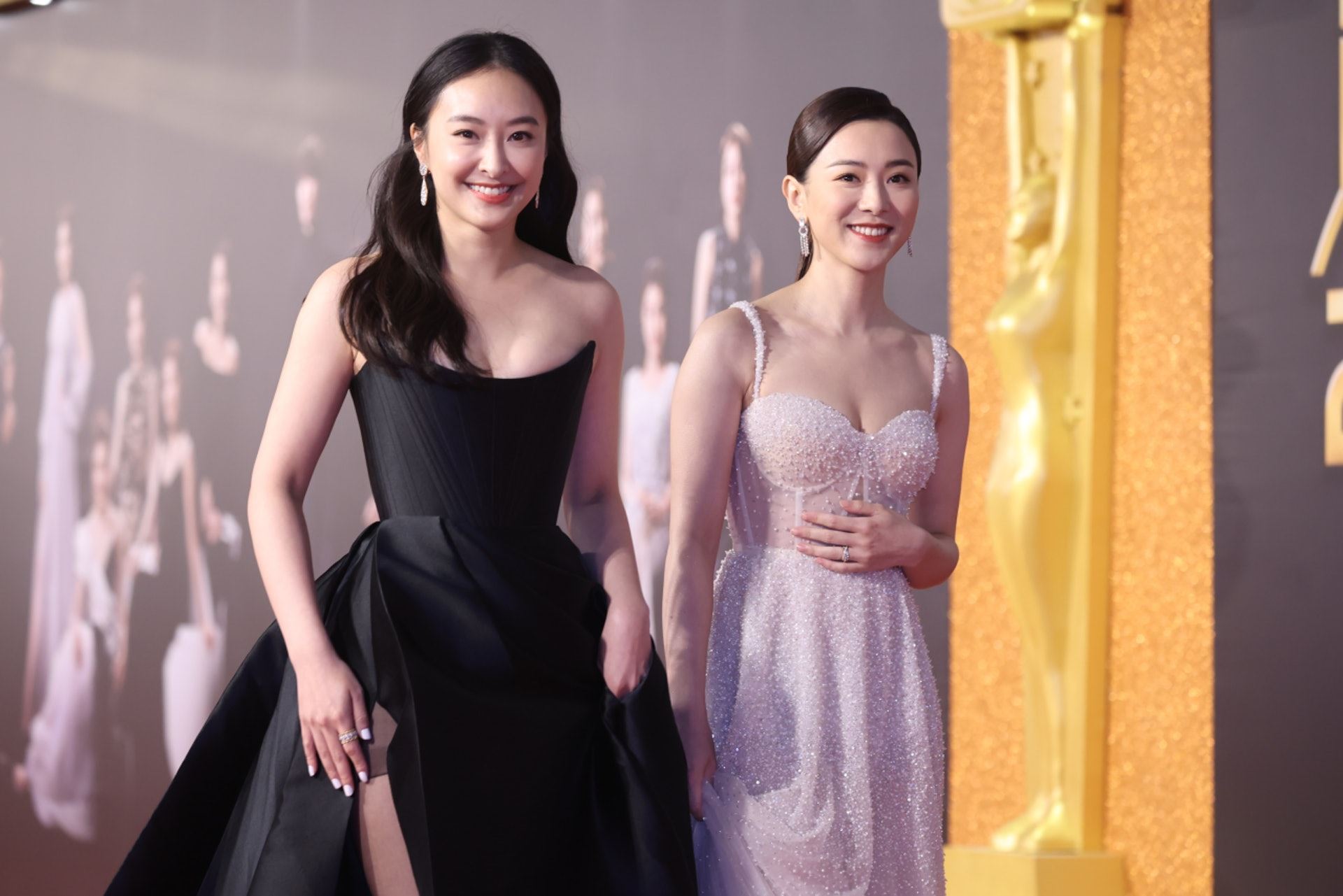 【多图】《万千星辉》女艺员红地毡look逐个看❗️陈自瑶低胸大露背