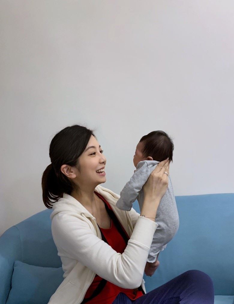 第一个母亲节！单文柔亲手写信给女儿：最重要有便便