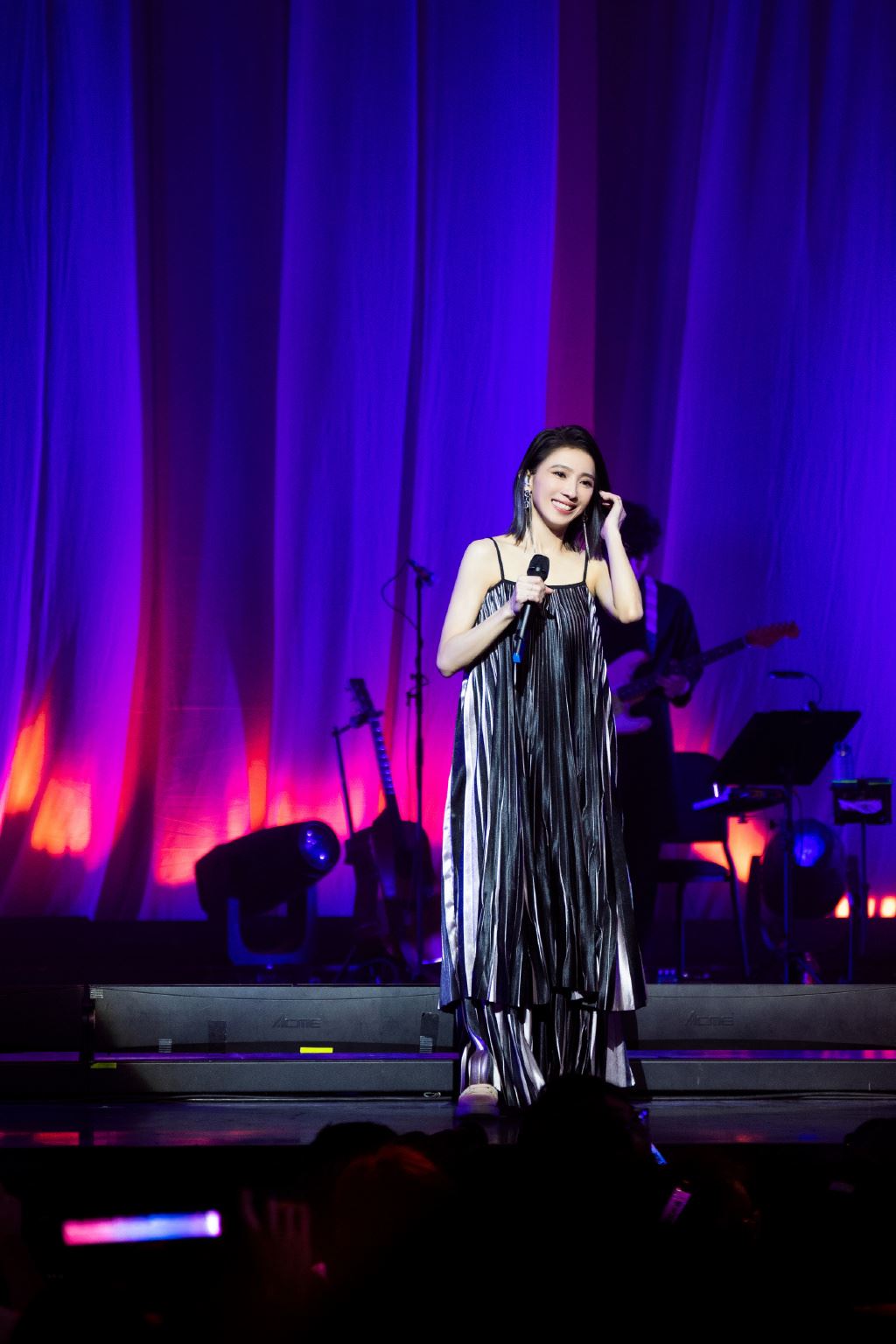 戴佩妮这次终于忍住了❗5年前唱《怎样》的跑音大哥又来啦🤣