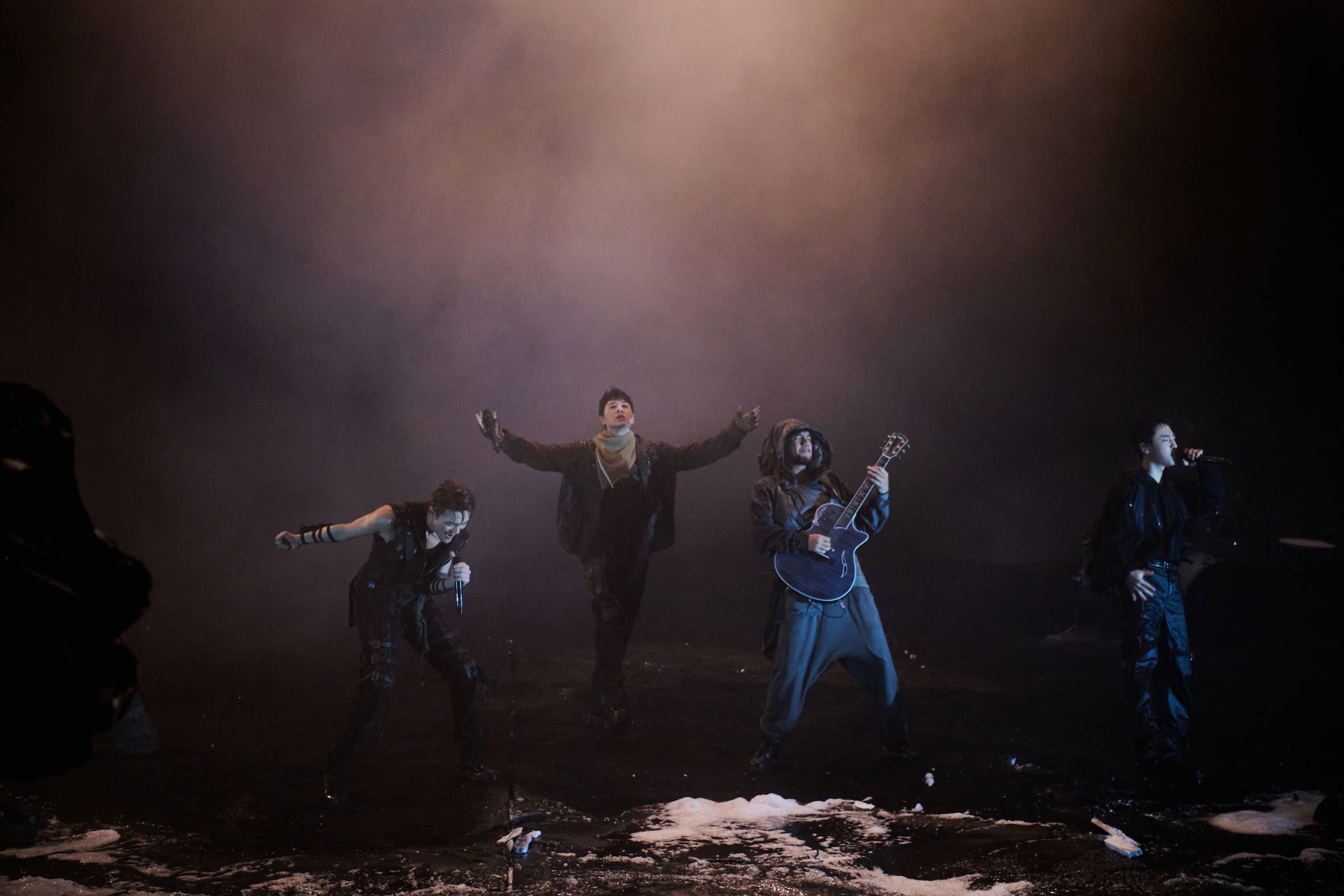 🎬【披荆斩棘】全部舞台都是现搭的❗️一组表演完后就拆然后搭下一个🔥观众要等一个多小时