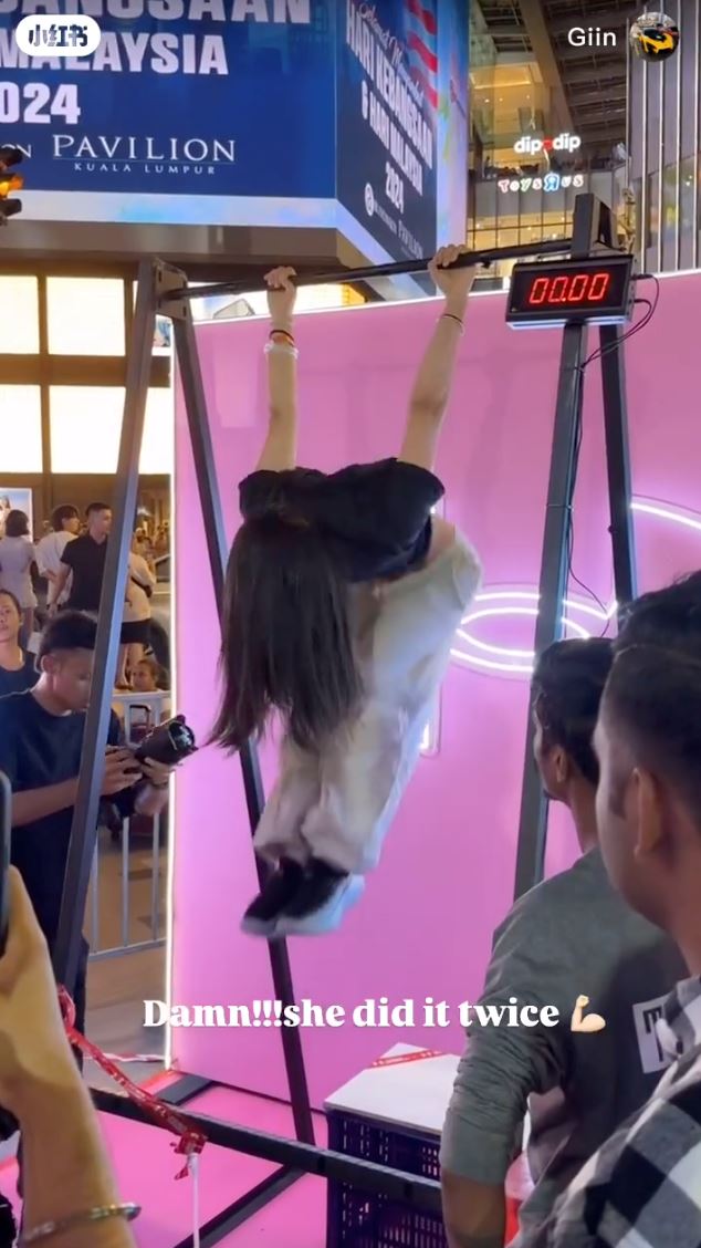 🇲🇾小姐姐挑战单杠意外走红❗原来是攀岩运动员🧗‍♀️