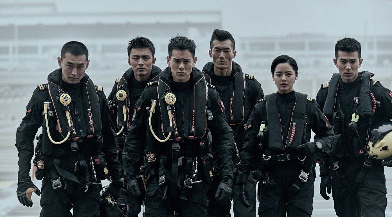 【影片】《紧急救援》预告！彭于晏新电影：没氧气在海底救人