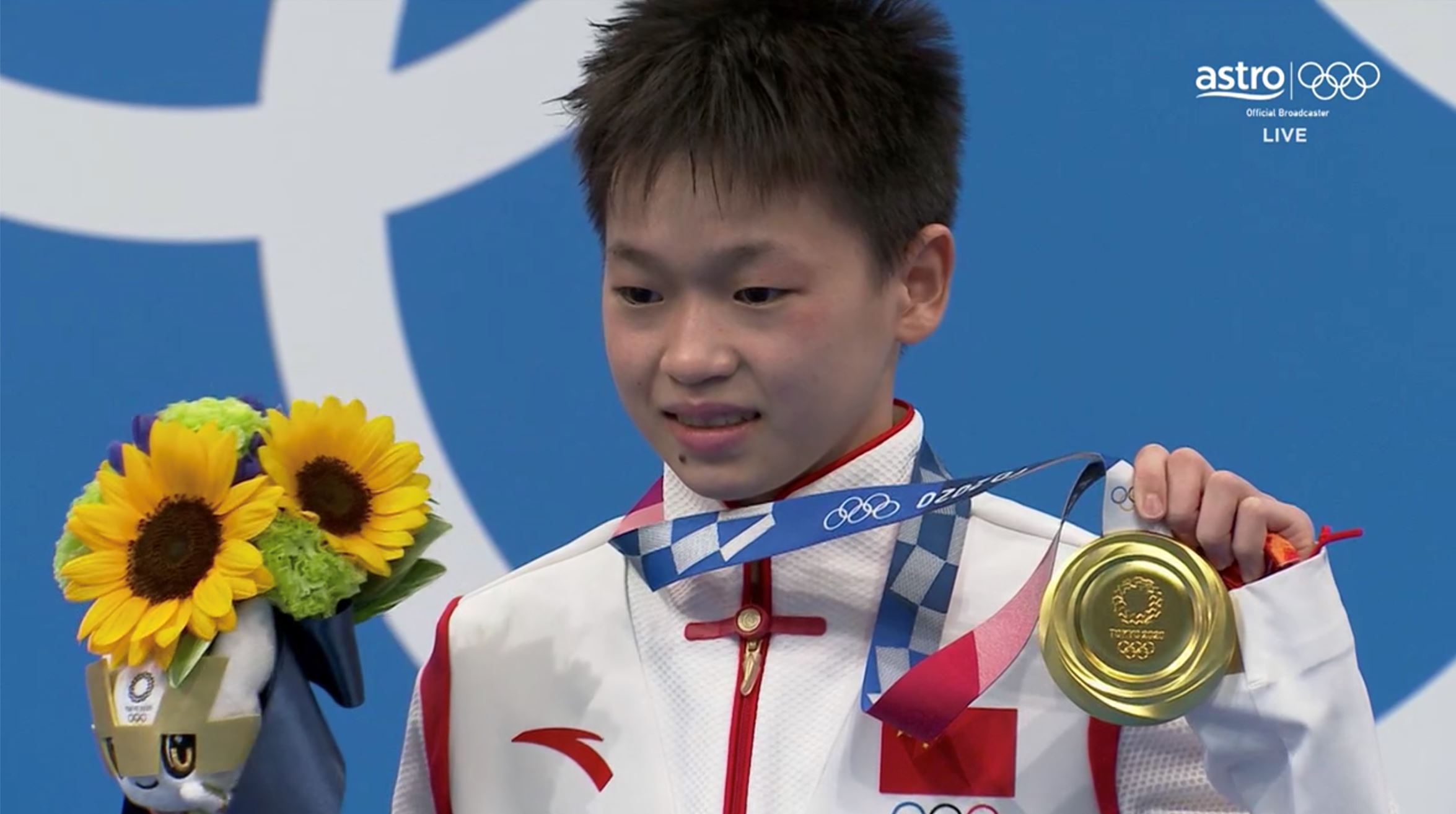 【14岁获奥运金牌】每天都练习400多跳❗️全红婵:想多赚钱给妈妈治病❤️