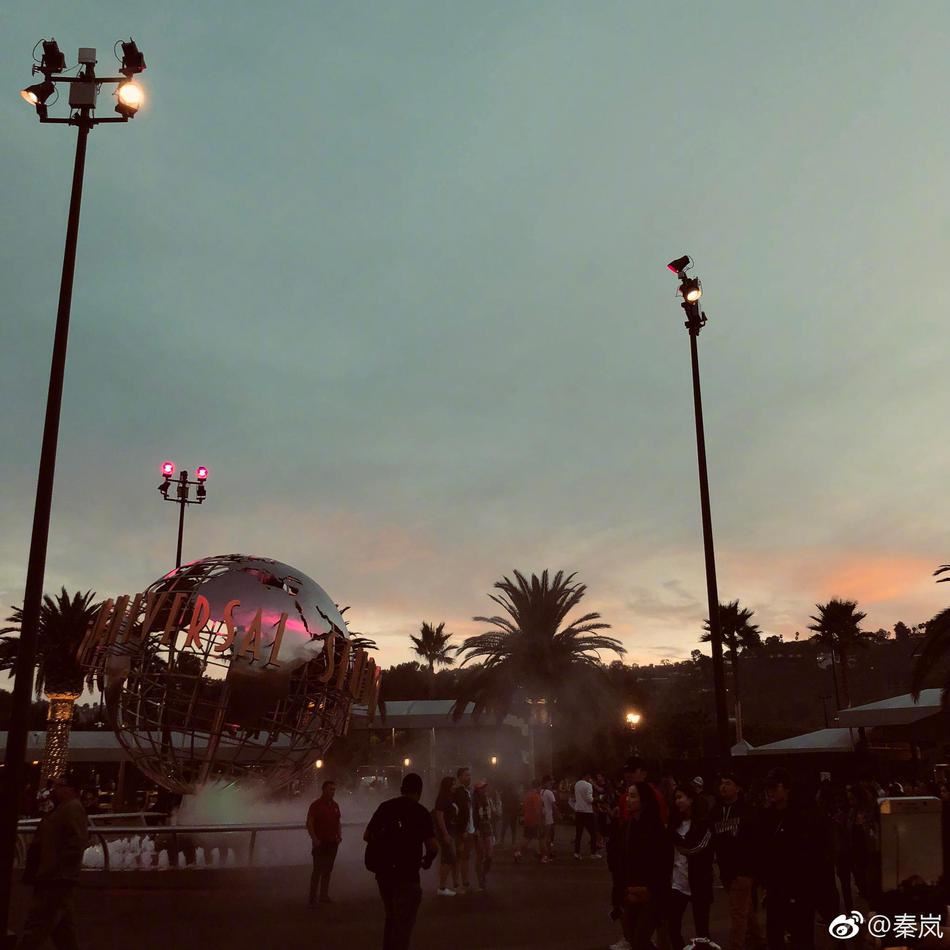 中国好老板!秦岚豪带工作人员去这个地方旅行