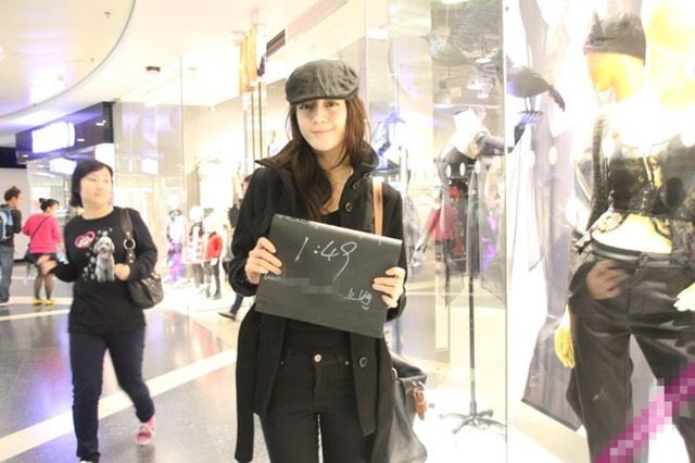 迪丽热巴大学街拍曝光！网友赞爆：纯天然美女