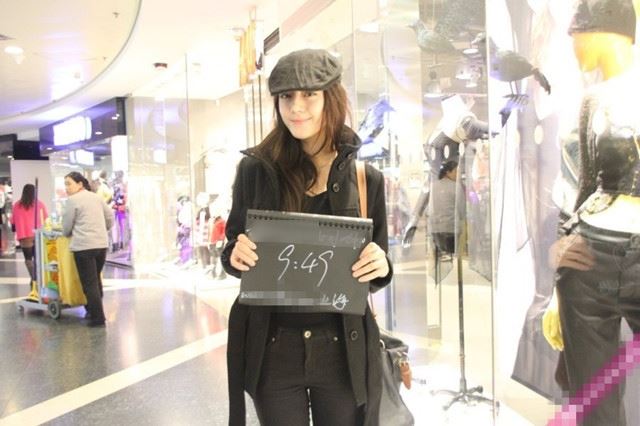 迪丽热巴大学街拍曝光！网友赞爆：纯天然美女