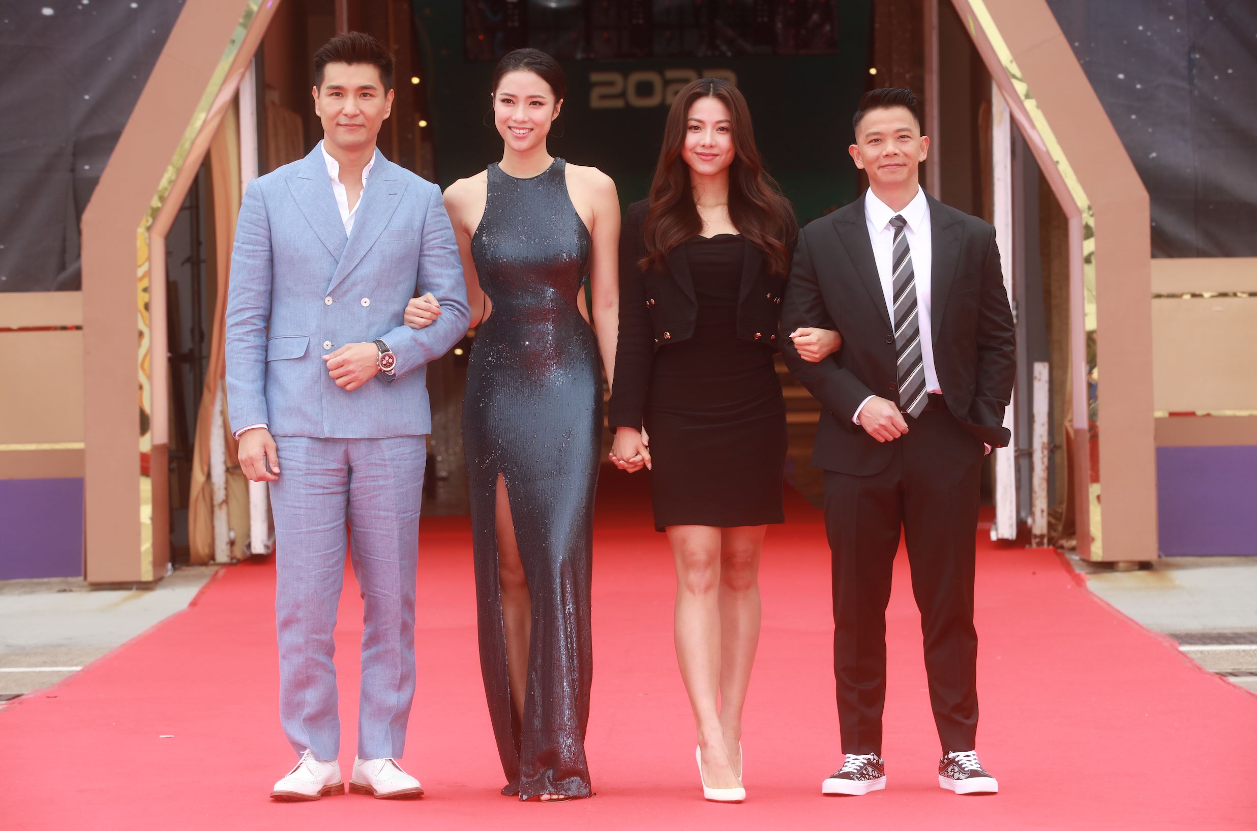 【多图】【无线节目巡礼2022】红地毯造型❗️李佳芯仙气逼人❤️