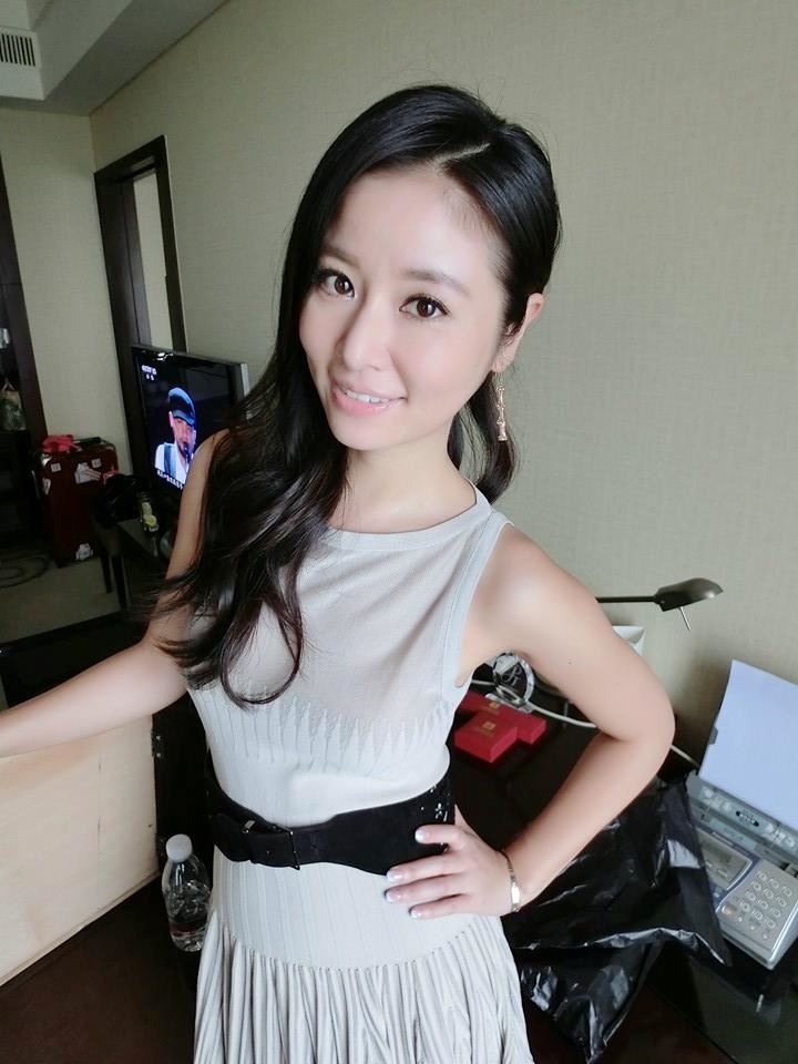 自然又显白！盘点10位最索黑发look女艺人