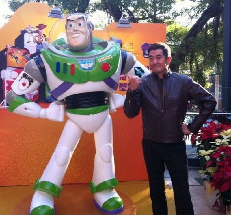 男星撞脸巴斯光年!盘点16位与卡通人物「撞脸」艺人