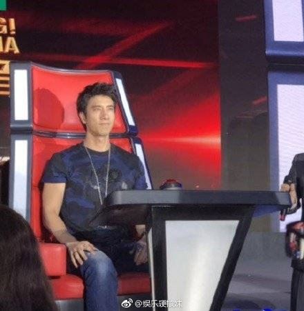 周杰伦爆退出！王力宏出任《中国好声音》新导师！网友超期待