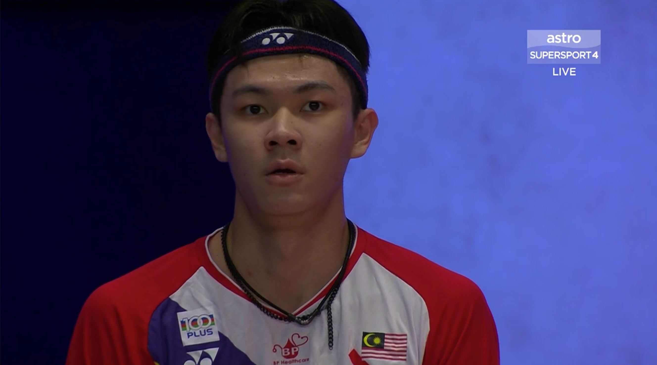 背部受伤退赛❗️李梓嘉ig报平安：真的很遗憾