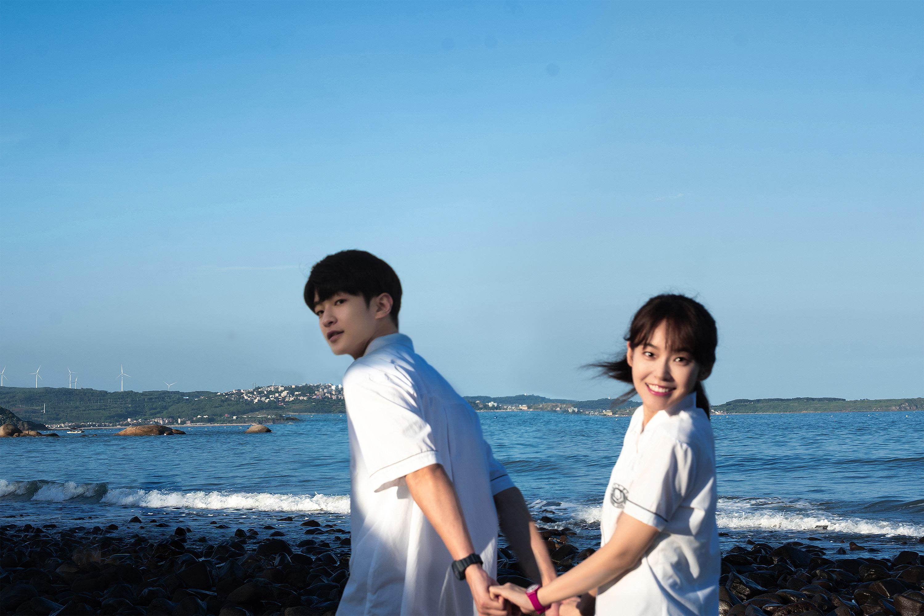 🎬电影《一闪一闪亮星星》1月18日上映❗张佳宁，屈楚萧主演🔥