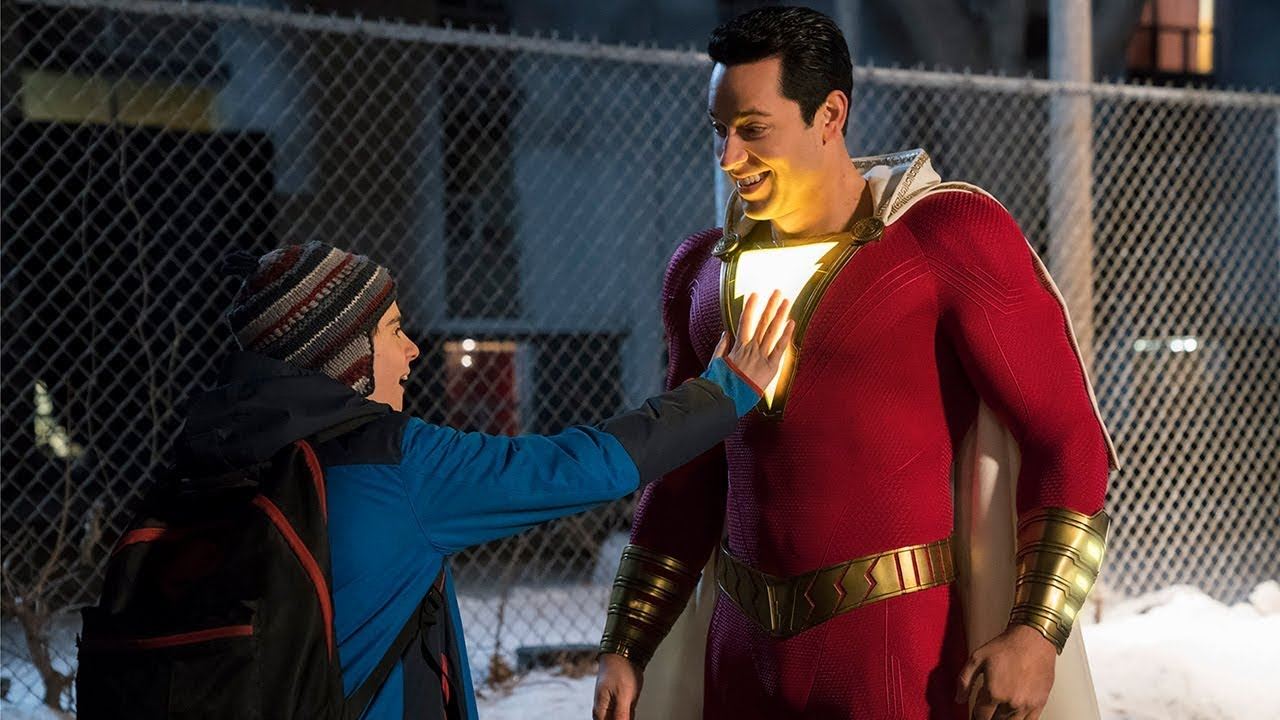 《shazam!》摆脱dc暗黑风格！超能力跟超人有得比！