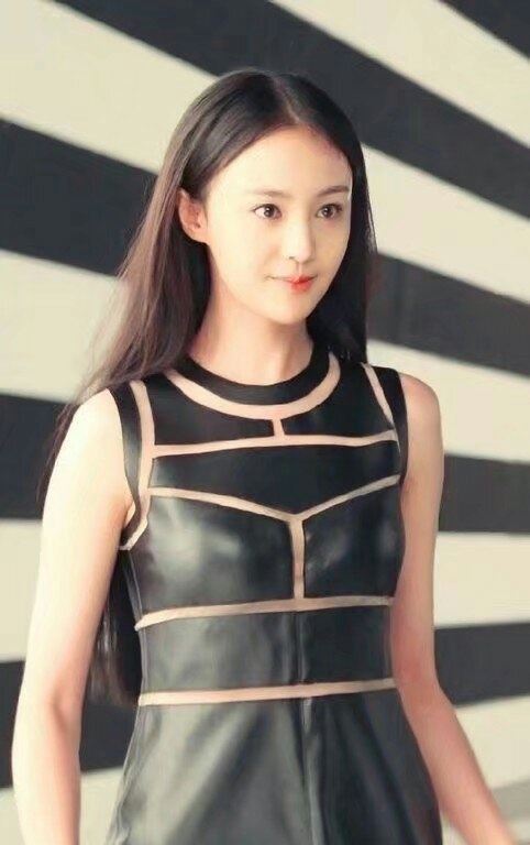 郑爽长发旧照曝光！网友疯传赞仙气十足很女人味