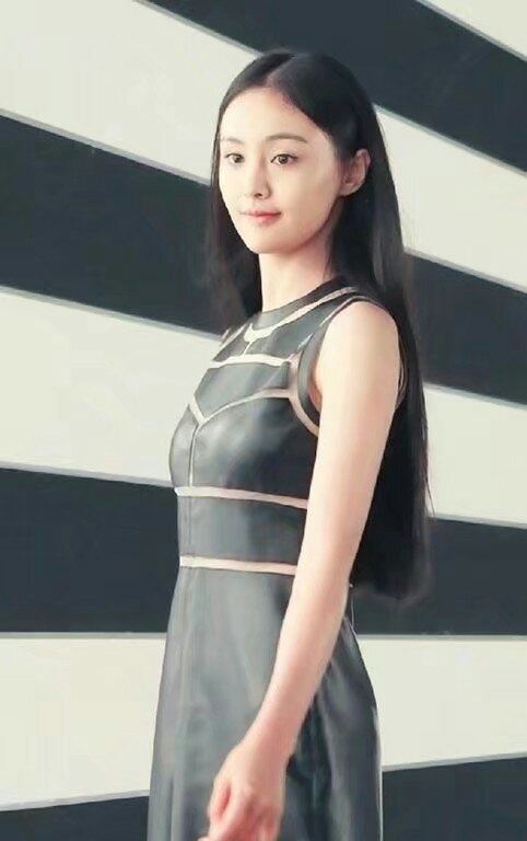 郑爽长发旧照曝光！网友疯传赞仙气十足很女人味