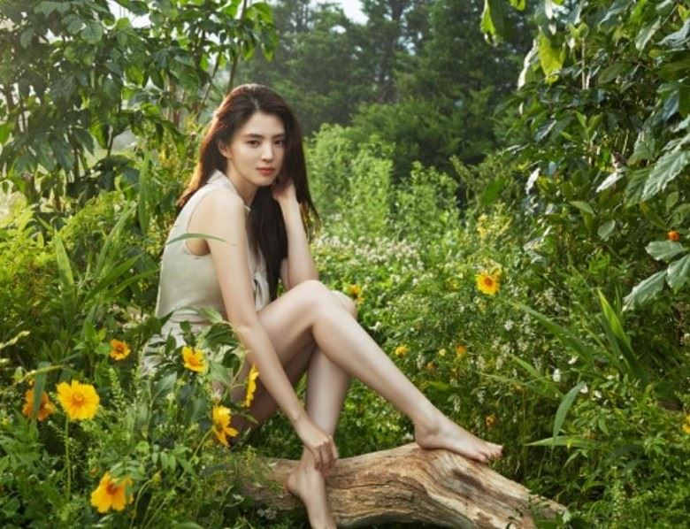 【最美小三】韩素希荣登最闪耀新星！新广告大秀长腿美爆