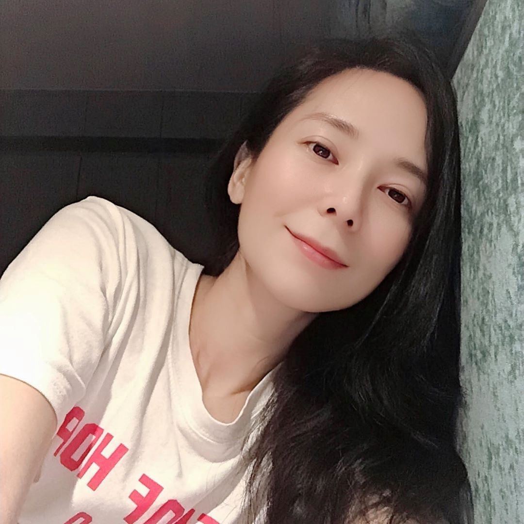 女儿很像妈妈！郭羡妮为8岁女儿庆生，感叹：你是我生命中的知己