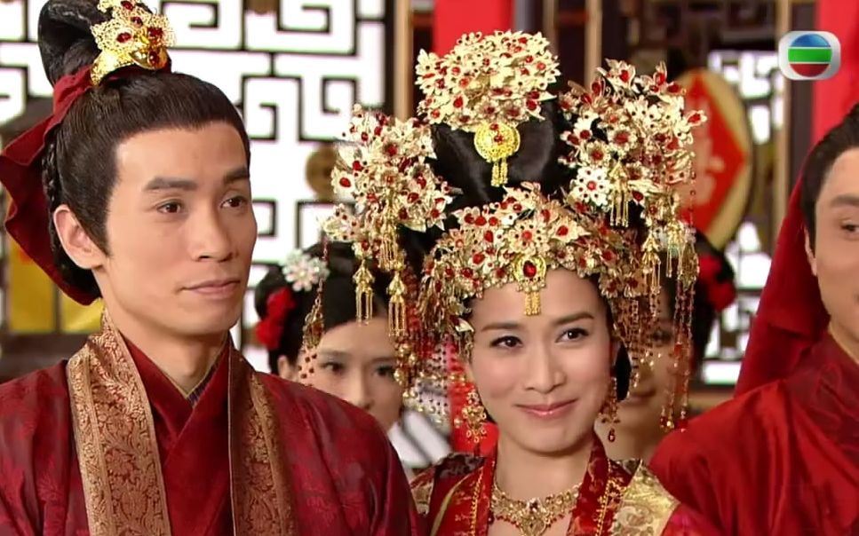 佘诗曼因太忙而被分手！盘点阿佘的圈中绯闻男友