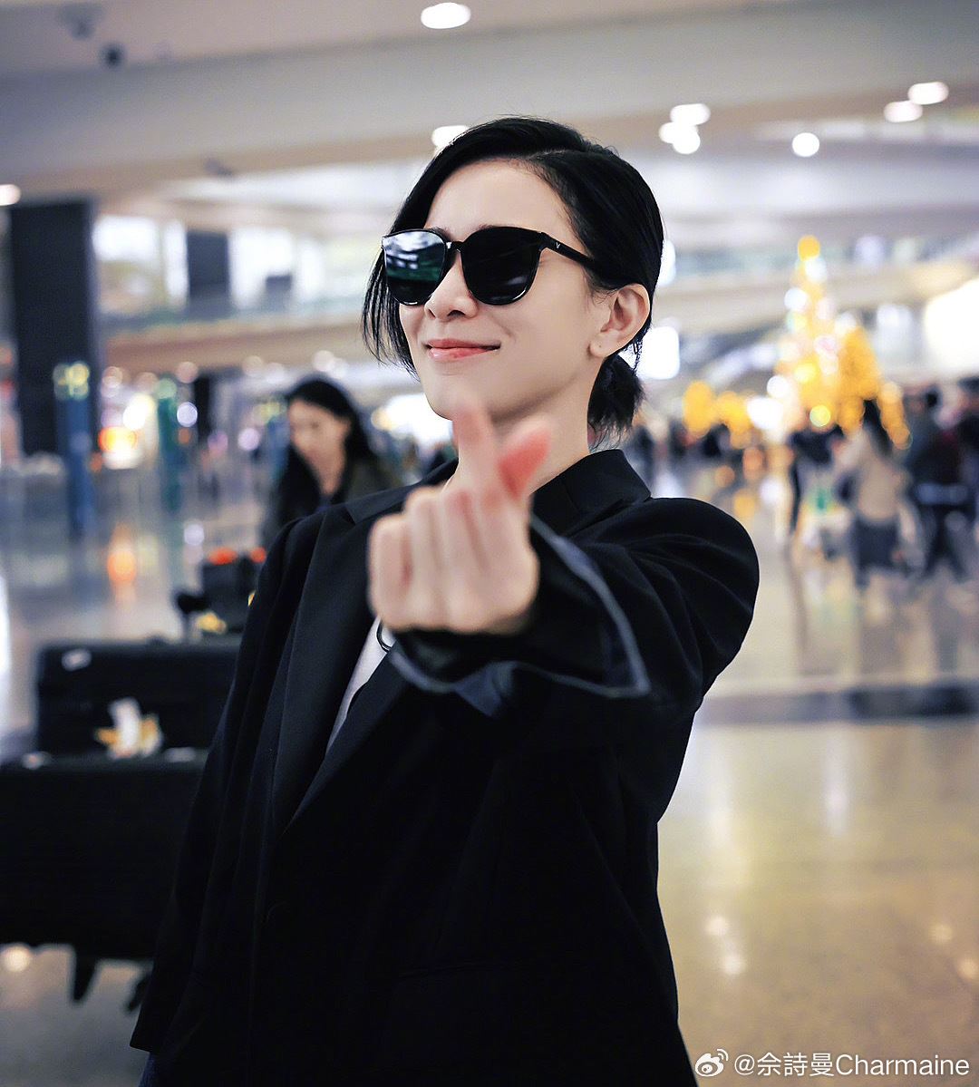 佘诗曼被问何时开演唱会❗10个字回应粉丝尽显可爱🔥