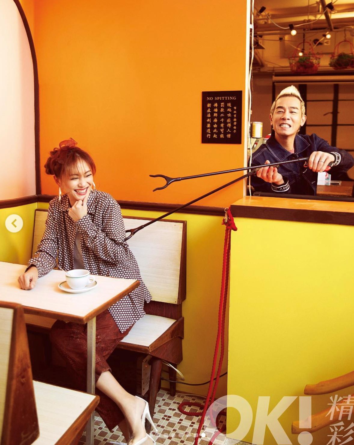 【多图】应采儿晒恩爱写真！与陈小春搞怪式撒糖