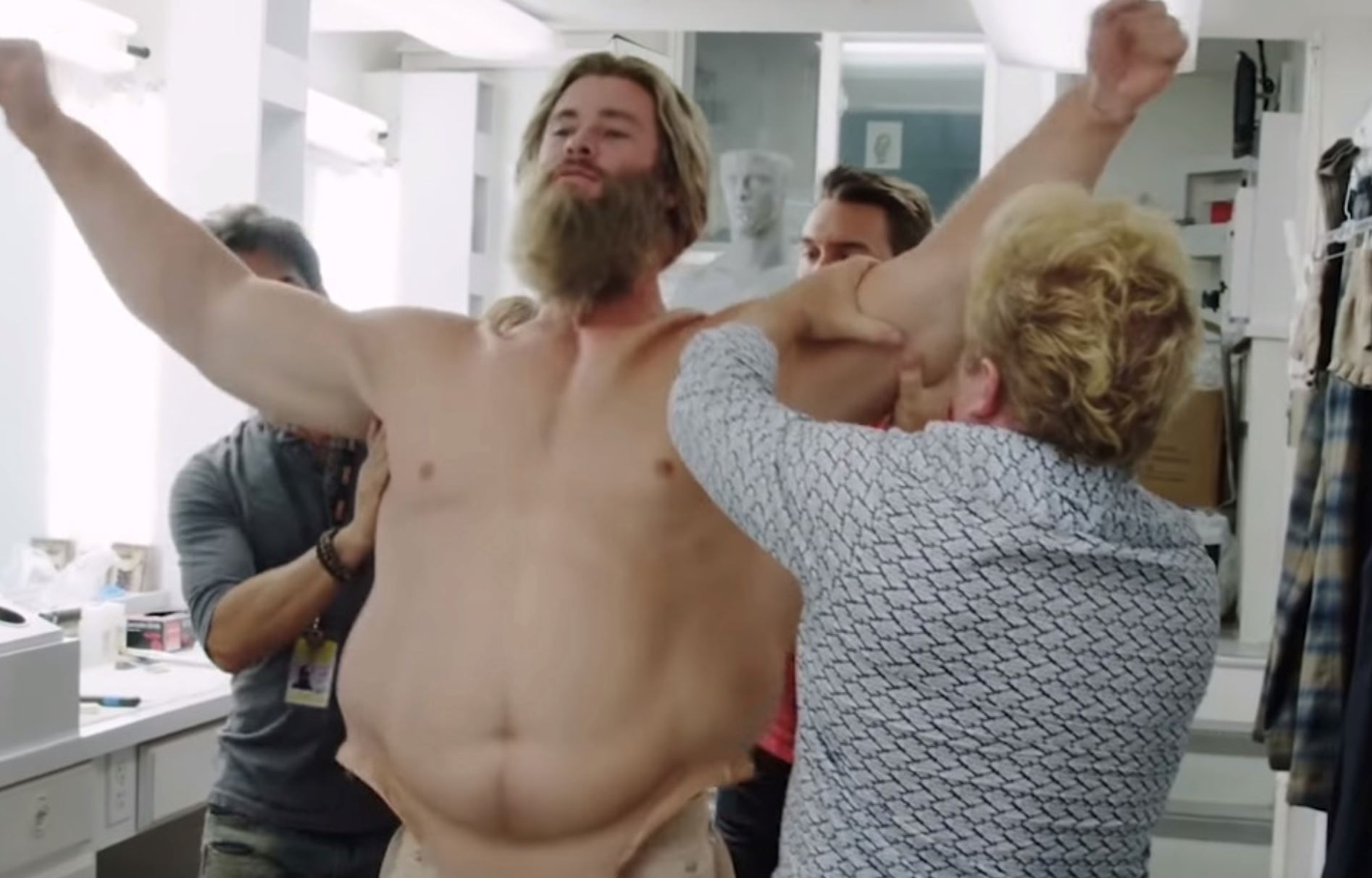 【影片】《avengers: endgame》幕后花絮！看thor怎样「变胖」