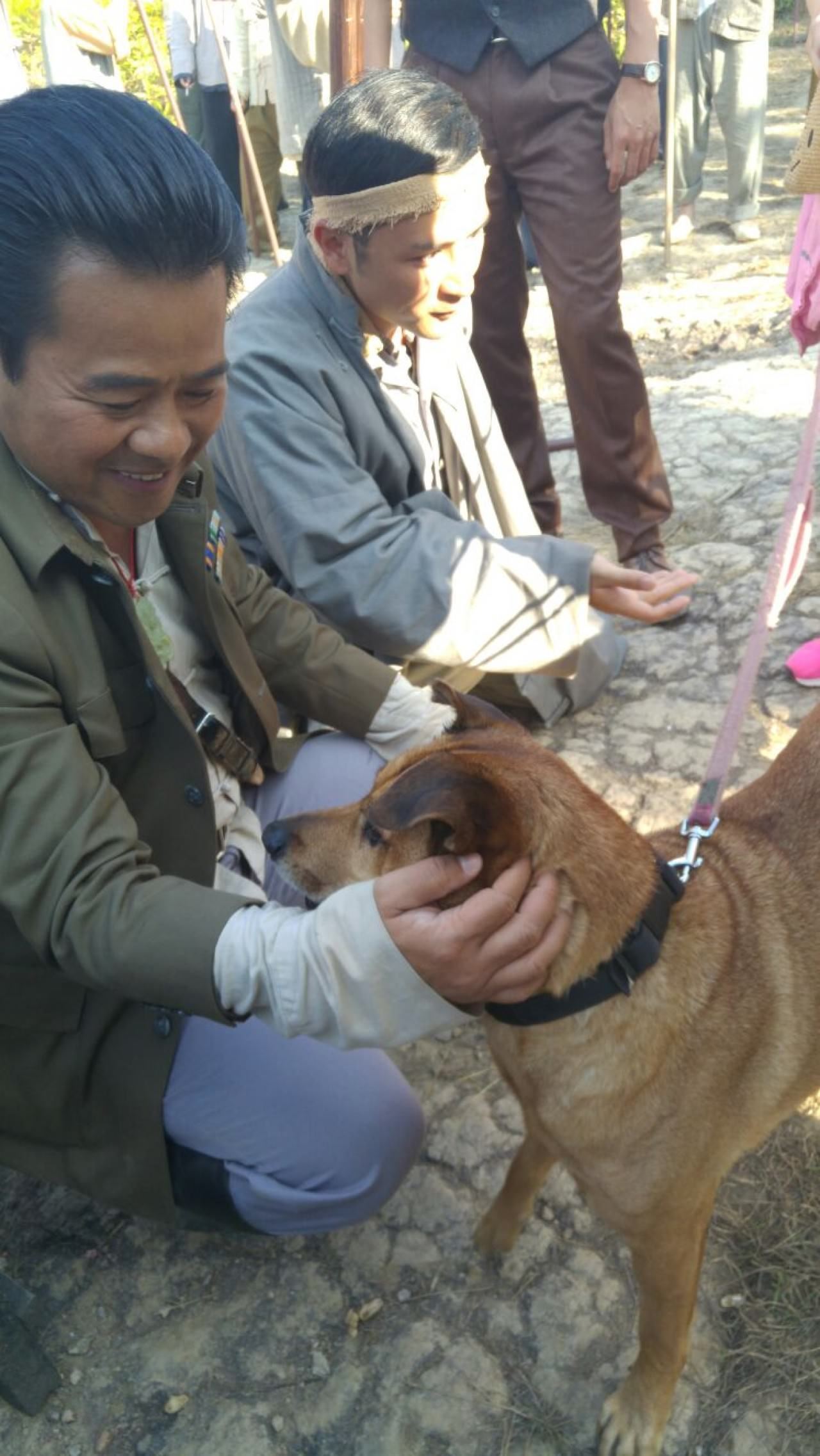 《平安谷》山贼入村对付少妇联盟？！他竟然是内奸？！