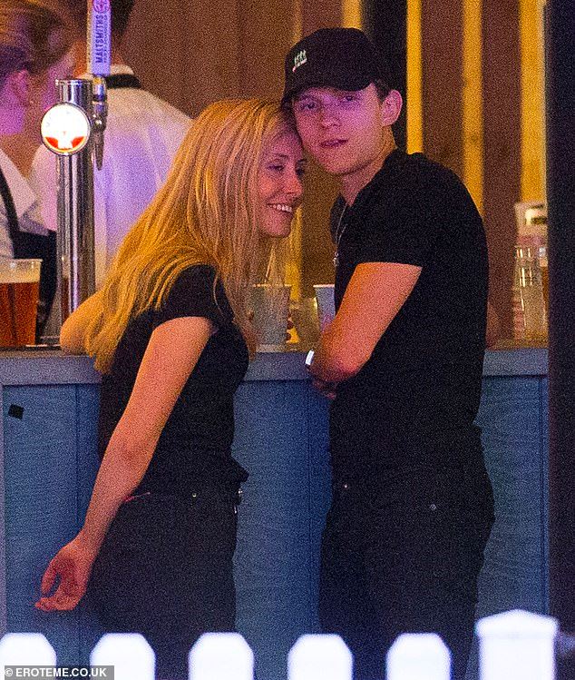 spider-man 拍拖了！tom holland 女友被起底：20岁的大学生