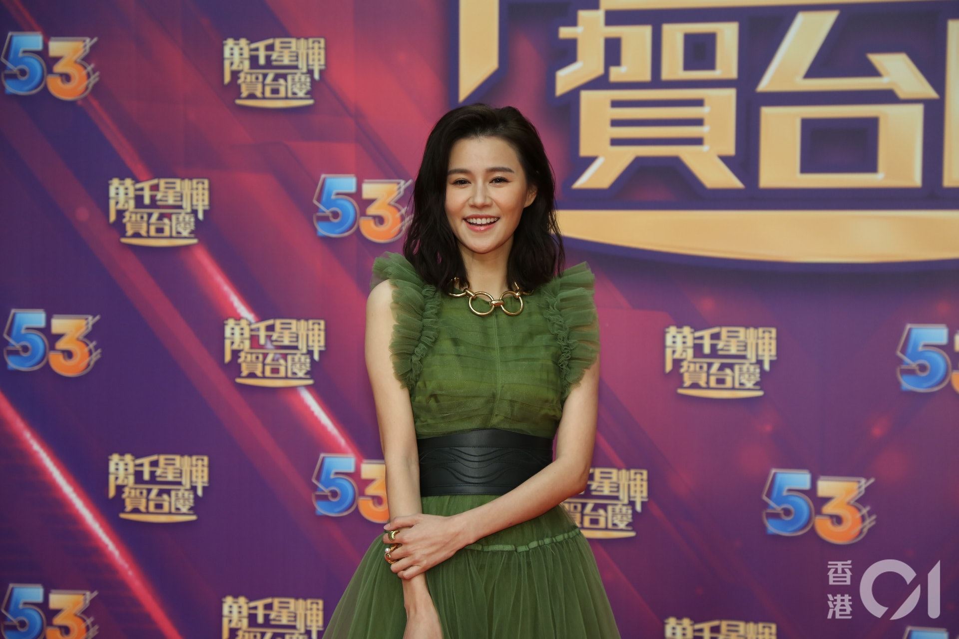 【多图】tvb台庆2020！一文看女艺人的战衣！张曦雯大秀长腿