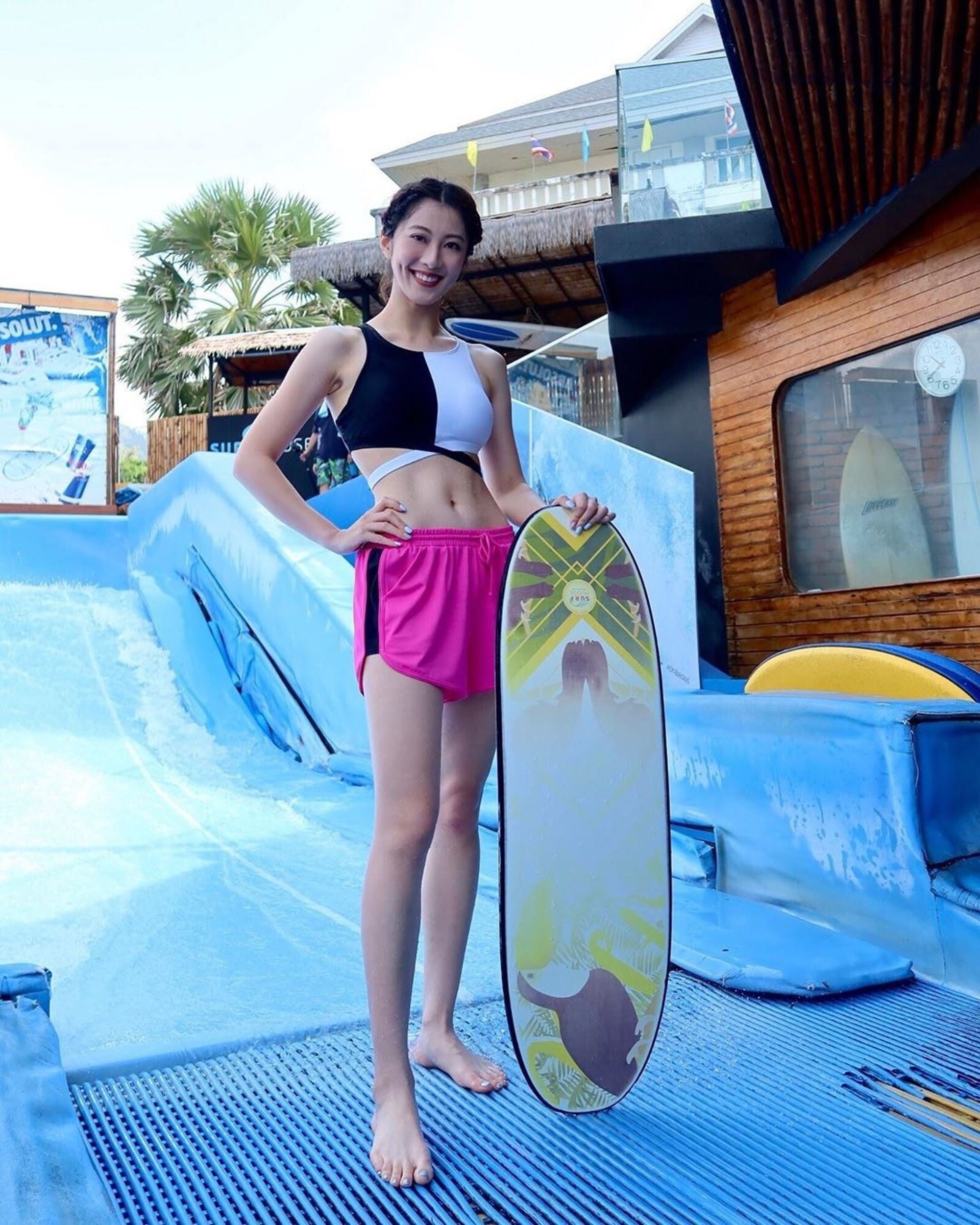 【多图】严选圈中10位拥有完美腹肌的女神！真的是天使脸孔魔鬼身材