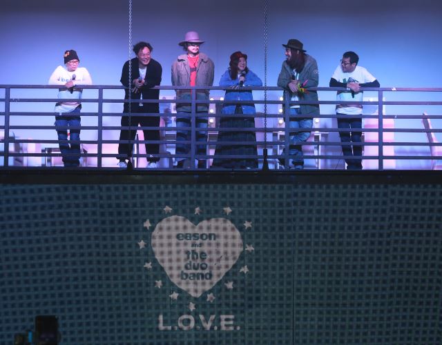  eason and the duo band 新专辑发佈！预购数破超过19万张